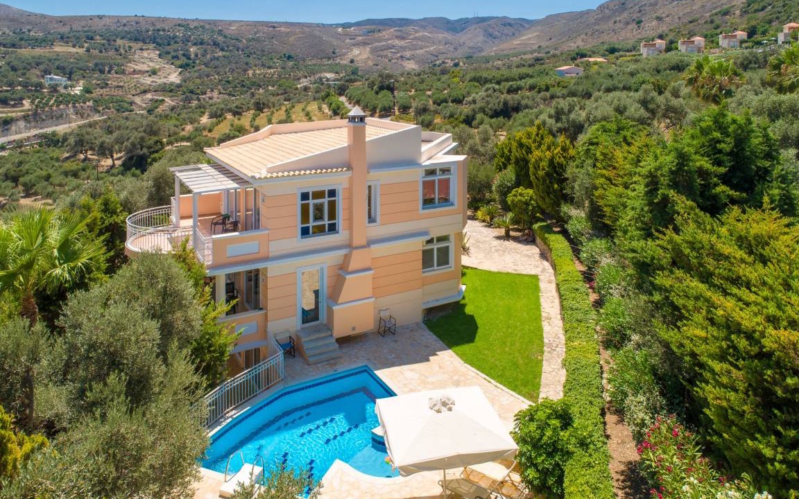Agia Triada Villa | 150 m² Villa ∙ 5 bedrooms ∙ 10 guests