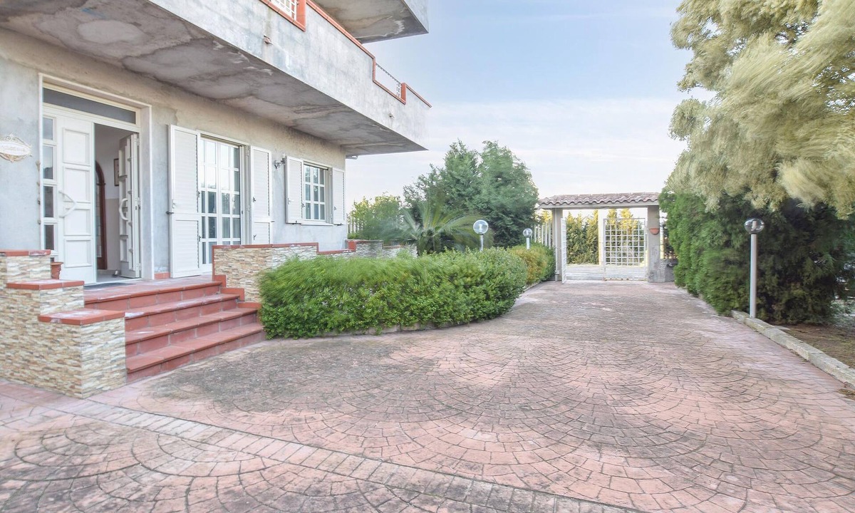 Camini Apartment | 2 bedroom accommodation in CAMINI
