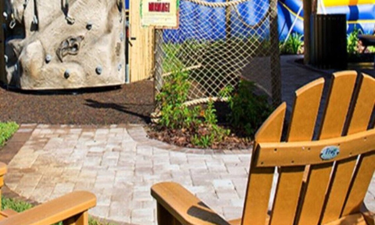 Kissimmee Resort | 2 BR/2 BA Aug 1-8 Stay 4 nights/Get 3 free Calypso Cay Resort near Orlando, FL