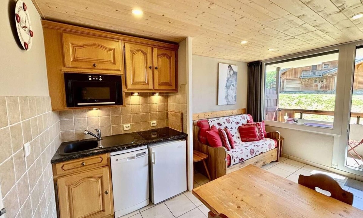 Bergers Apartment | 210m from shops, Ground floor, balcony, tv, ski locker, 30m², Alpe d'Huez