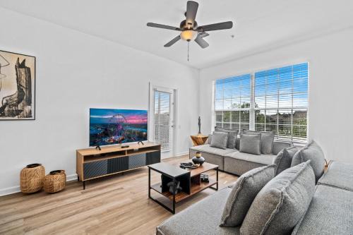 Windsor Palms Apartment | 2302 Butterfly Palm Way 302
