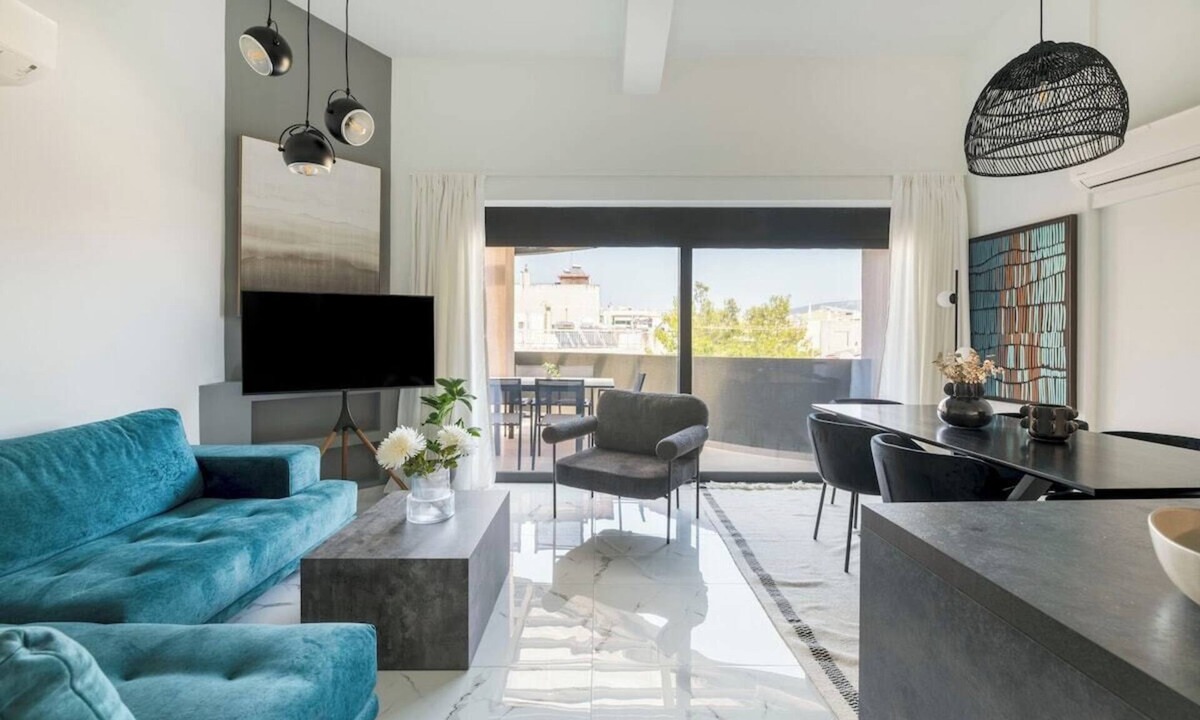 Pefki Apartment | 2BR Pefki Maisonette