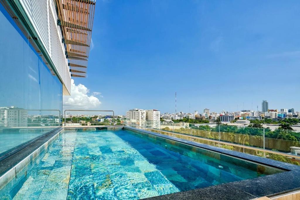 Viejo Arroyo Hondo Apartment | 2Brthecitycenterdtown Poolgym Nearcecilip