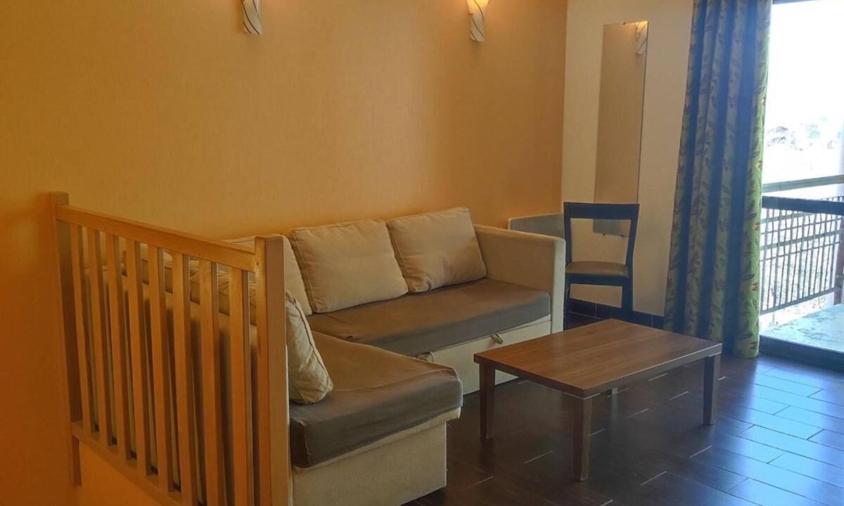 Jausiers Apartment | 2nd floor, swimming pool, hammam, terrace, parking, tv, 50m², Pra Loup