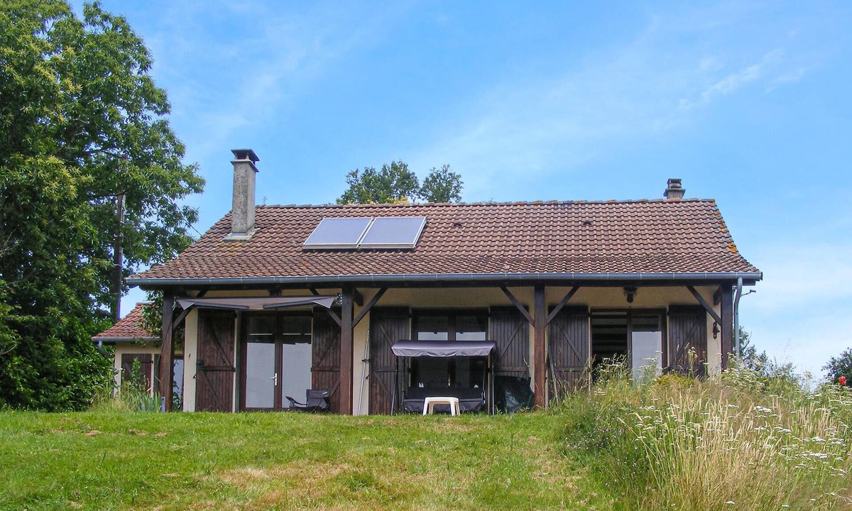 Saint-Hilaire-les-Places House | 3 bedroom stunning home in St-Hilaires-les-Places