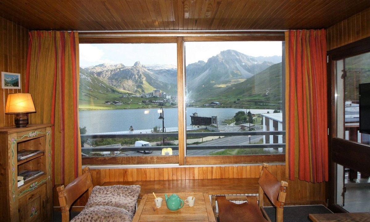 Tignes le Lac Apartment | 3-Bedroom Duplex for 8, Lake View in Tignes