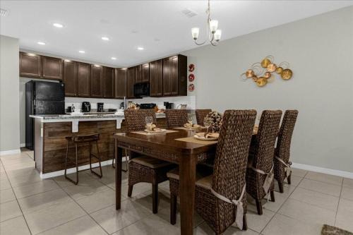 Kissimmee House | 3BR Townhome w Resort Amenities 4732