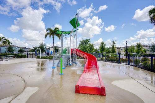 Greater Palm River Point CDC House | 4 Mi to Brandon Exchange: Resort-Style Townhome!