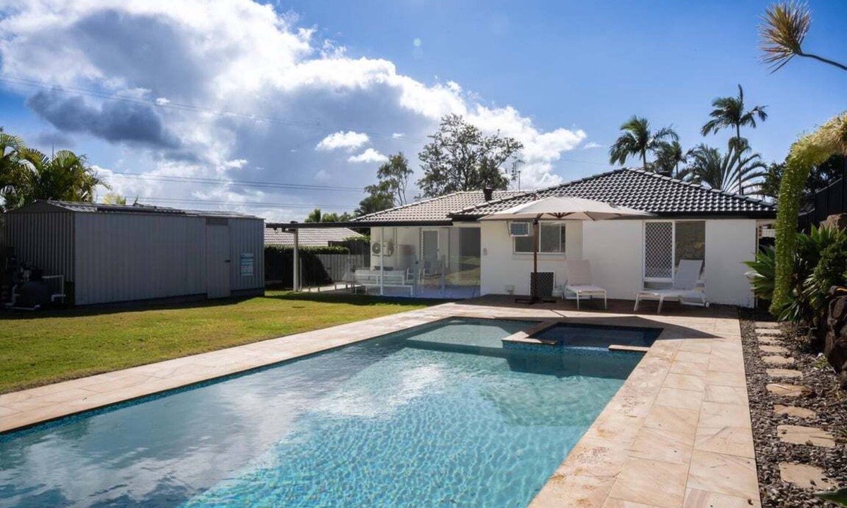 Carrara Apartment | 4BR Luxury Retreat