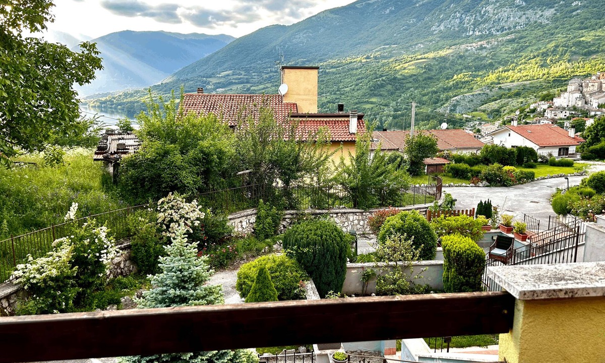 Barrea House | 4Flats Orto di Venanzio