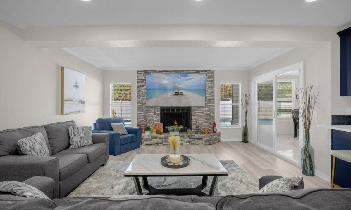 Brandon House | 5 bedrooms/2bathrooms Luxury amenities home - Pool