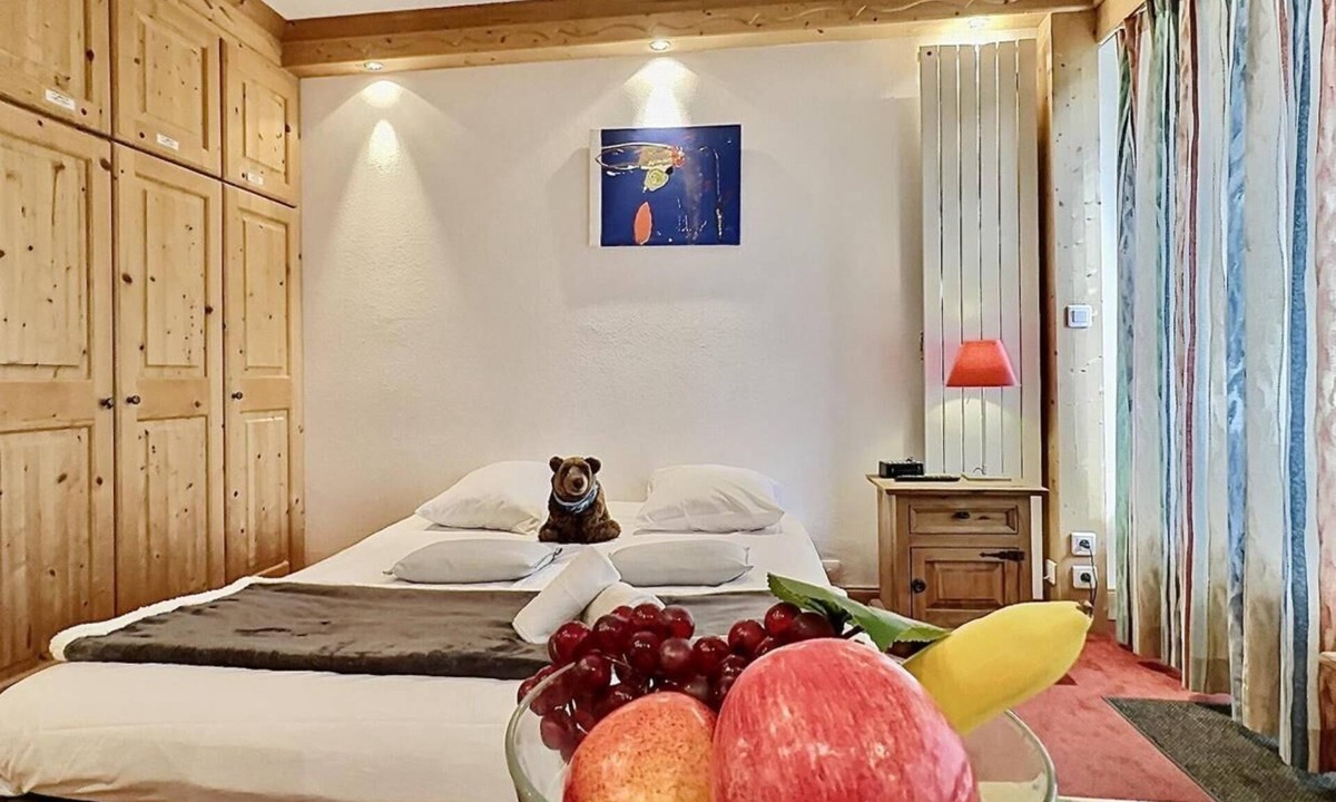 Tignes le Lac Apartment | 50m from resort center, 4th floor, view mountain, balcony, tv, 30m², Tignes