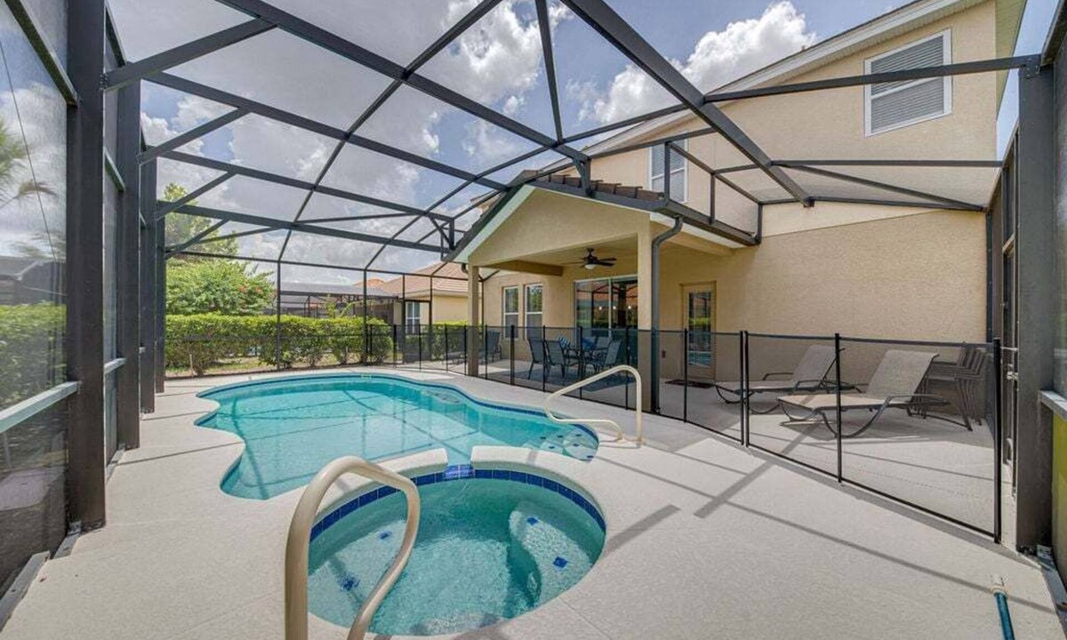 Loughman Villa | 576 - Stunning Modern Resort Home With Private Pool And Spa