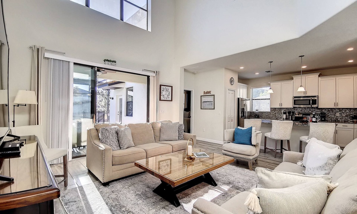 Loughman House | ✨ 5BR Disney Dream Villa | Theater, Pool & Game Loft