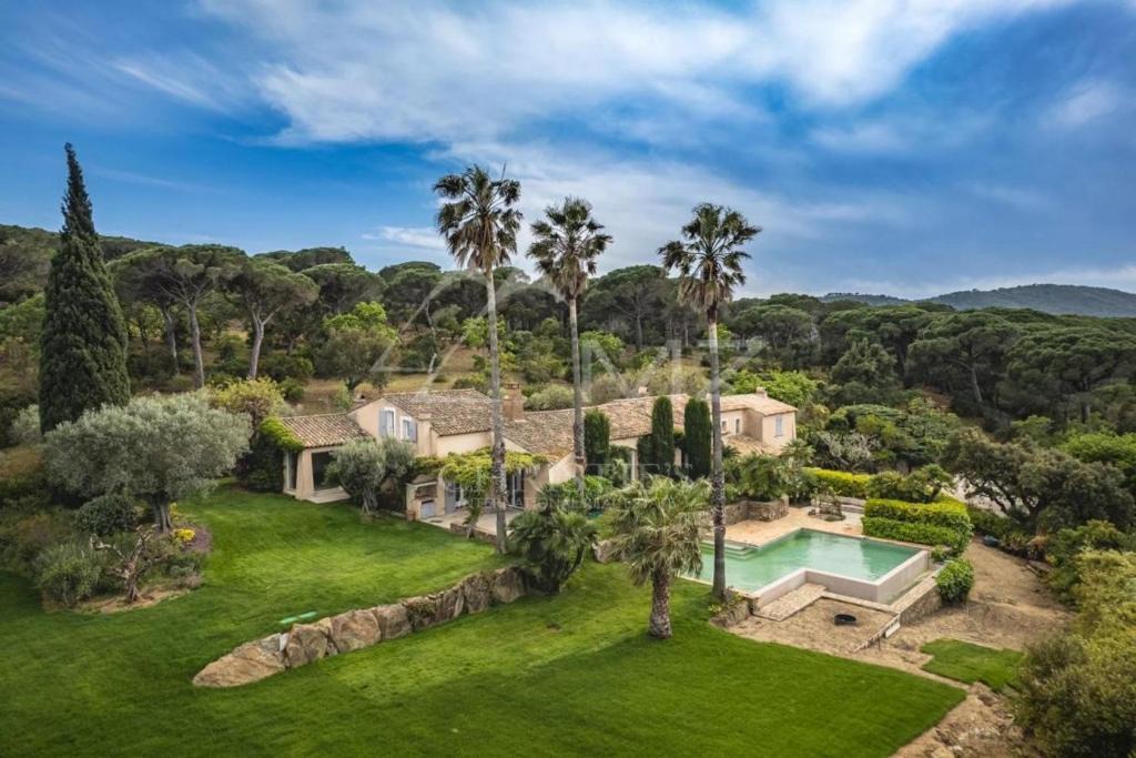 Ramatuelle Villa | 7 bedroom luxury villa near St. Tropez & Beach