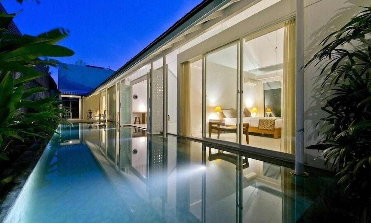 Petitenget Villa | 7' walk to beach/shops, spacious & quiet