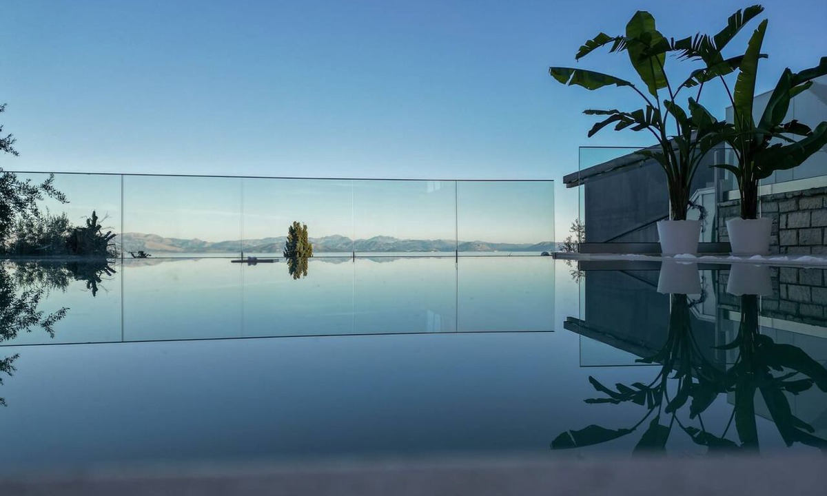 Perama Apartment | Achillion Luxury Corfu Villa