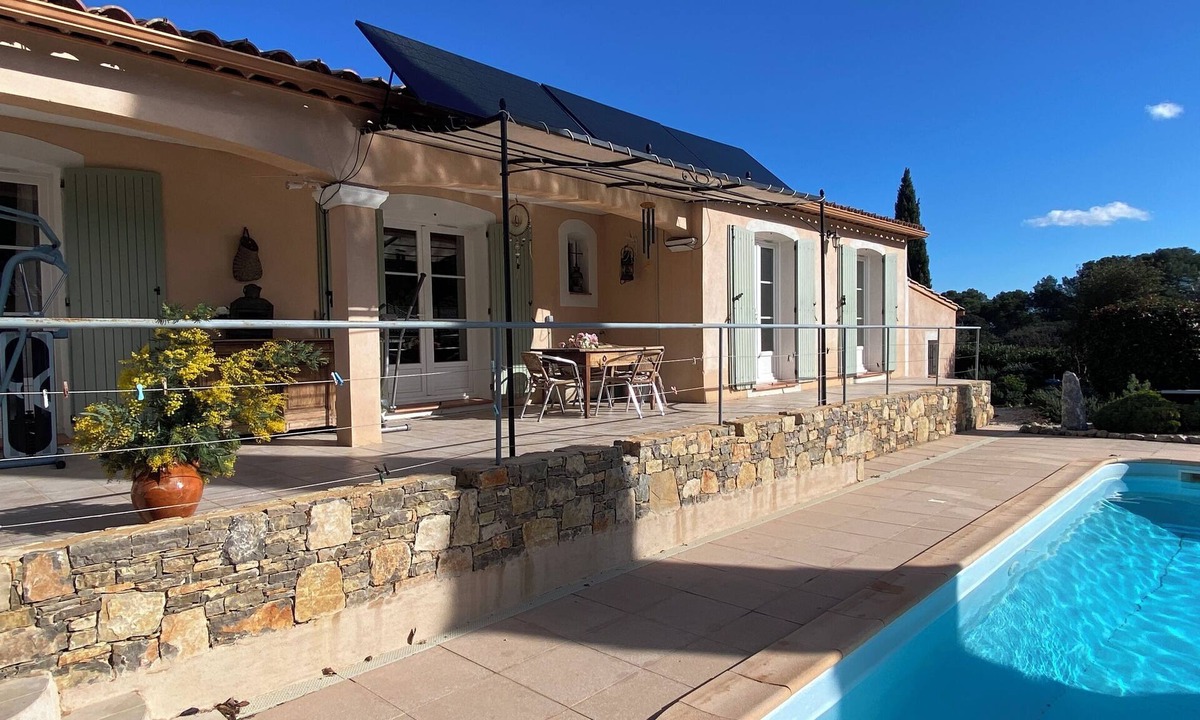 Le Thoronet Villa | air-conditioned villa, pool and 3 bedrooms with garden