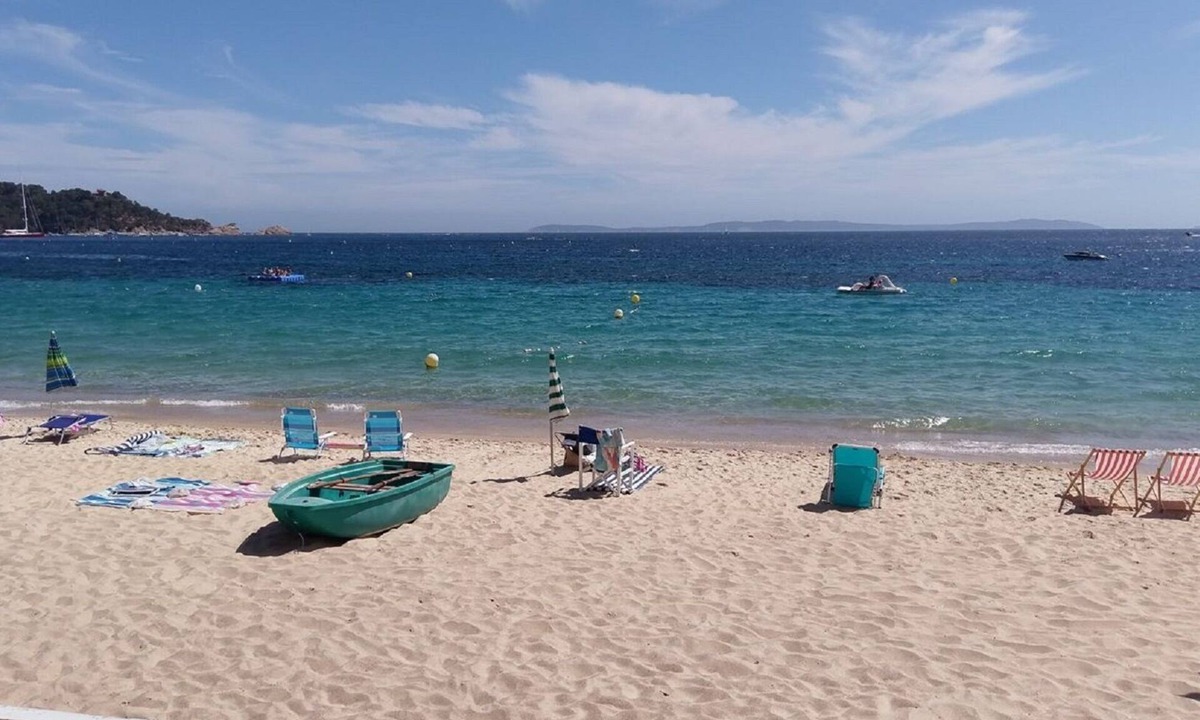 Cavaliere Beach Apartment | Air-conditioned waterfront studio in Cavalière/Le Lavandou