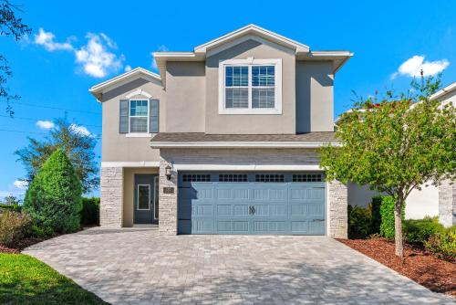 Historic Downtown Kissimmee House | Alluring Home With Private Pool And Waterpark & Resort Access Near Disney At Encore Resorts Reunion - 280Sf