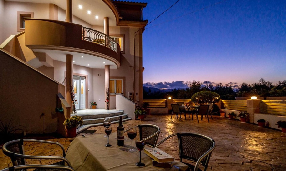 Alikanas Apartment | Alykanas Deluxe Apartment with Sea View, Wi-Fi and Air Conditioning