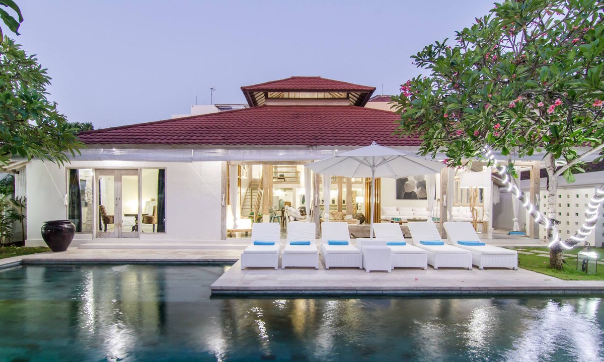 Drupadi Villa | Amazing Luxury, Seminyak 5 mins to beach