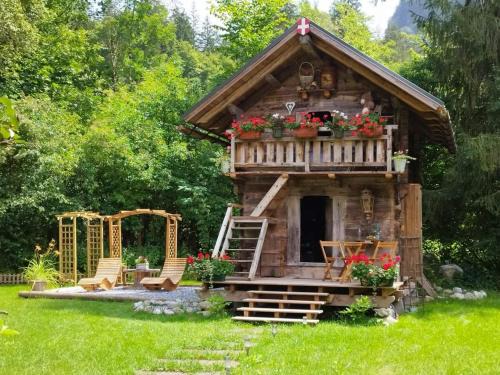 Sixt-Fer-a-Cheval Ski Chalet | Amour & Chocolat
