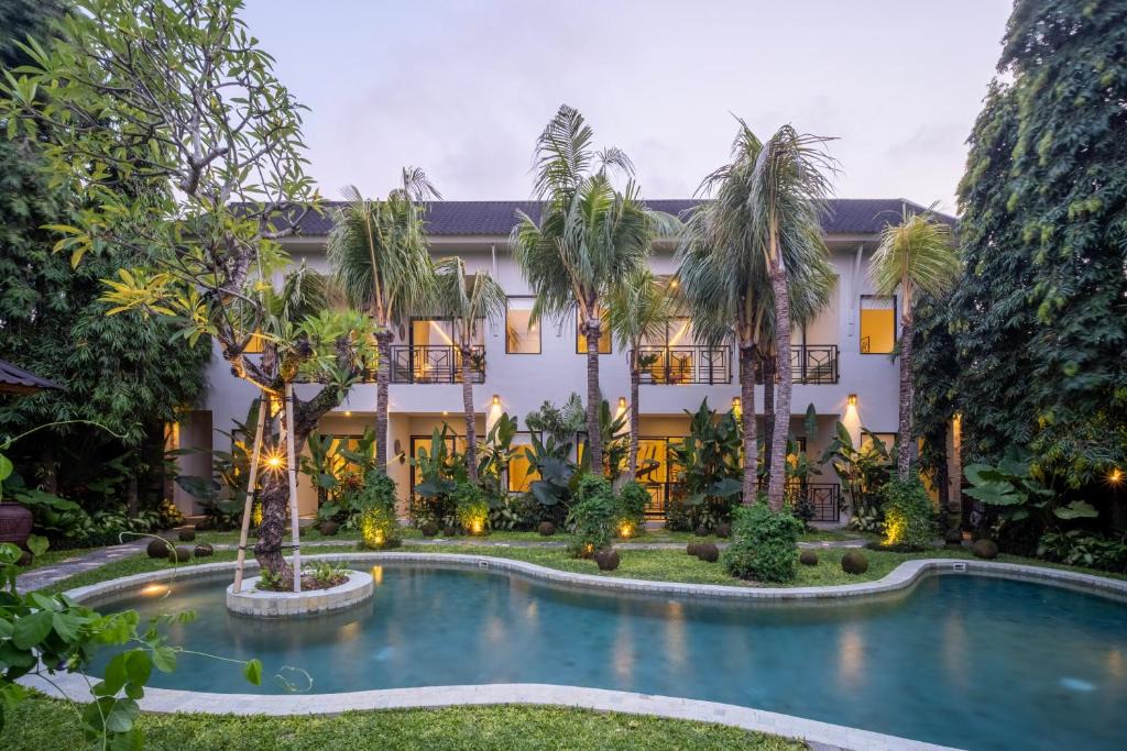 Petitenget Hotel | Anam Mani New Room Central Seminyak