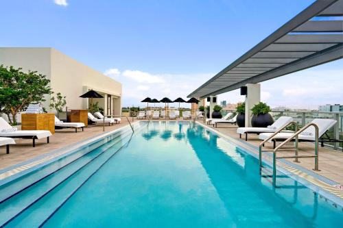 Flamingo/Lummus Resort | Angler's Hotel - Miami Beach