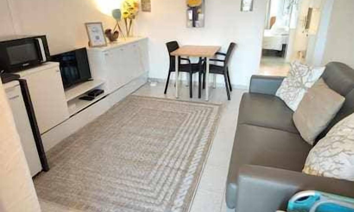 Playa San Juan Apartment | Apartamento Playa San Juan. Wifi