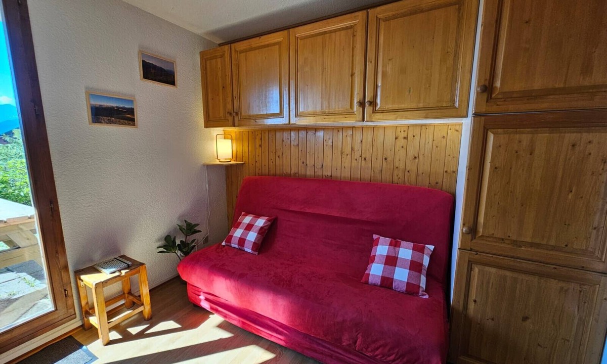 La Toussuire Apartment | Apartment 'Studio' with Mountain View, Private Terrace and Wi-Fi