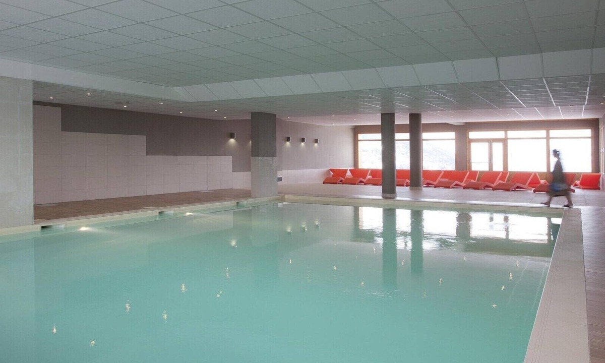 Sainte-Foy-Tarentaise Apartment | Apartment in France with Spa and Mountain Views