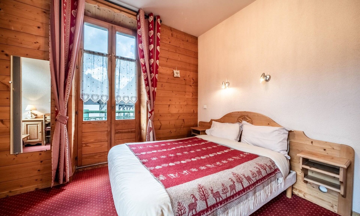 Abondance Apartment | Apartment 'Apartment 3 in the Abbey - Maxit' with Wi-Fi