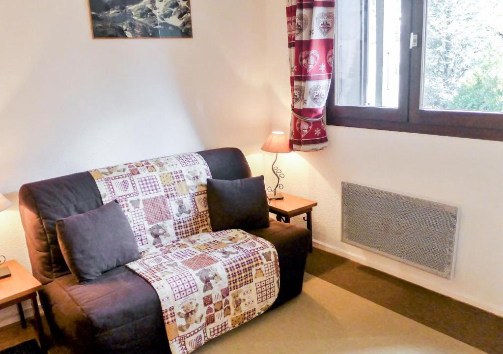 Chamonix-Mont-Blanc Apartment | Apartment Champraz-15 by Interhome