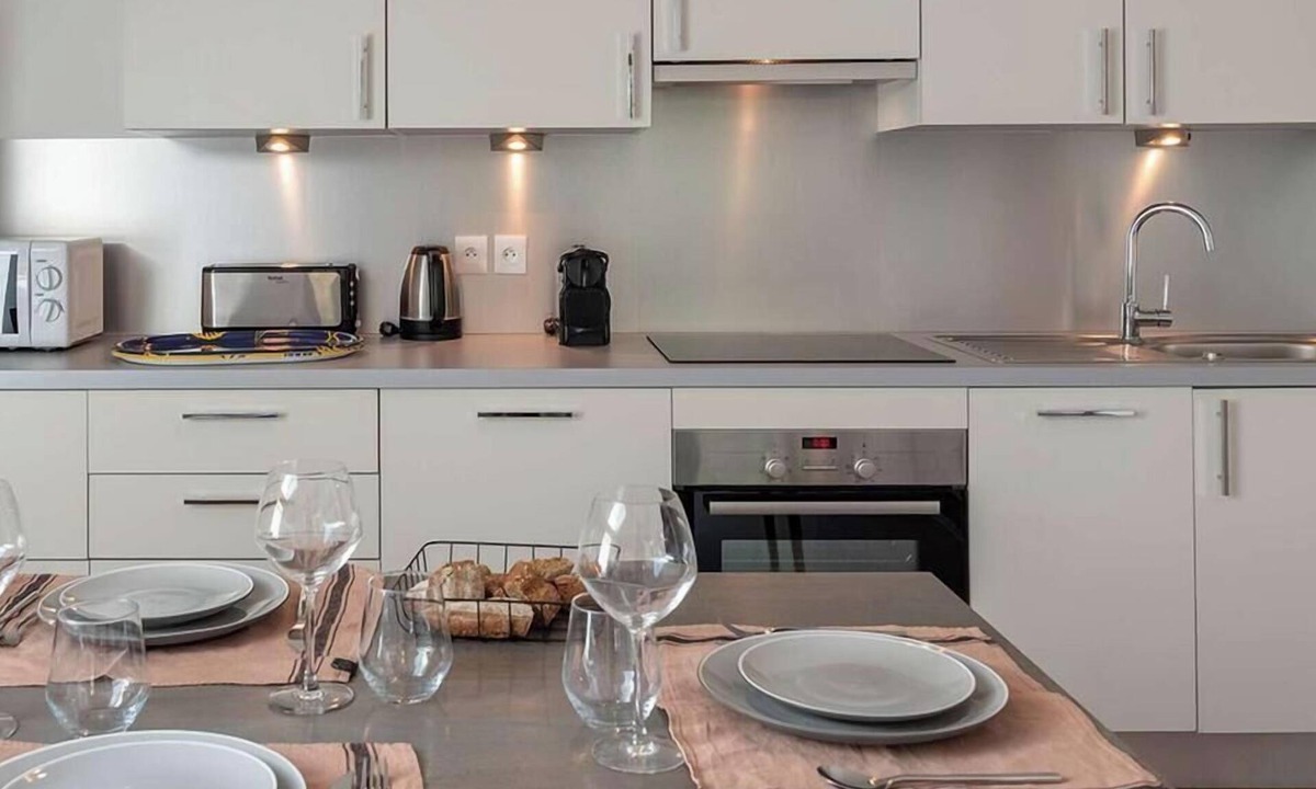 Chatel Apartment | Apartment for 4 pp - top floor, modern, close to center and ski lifts