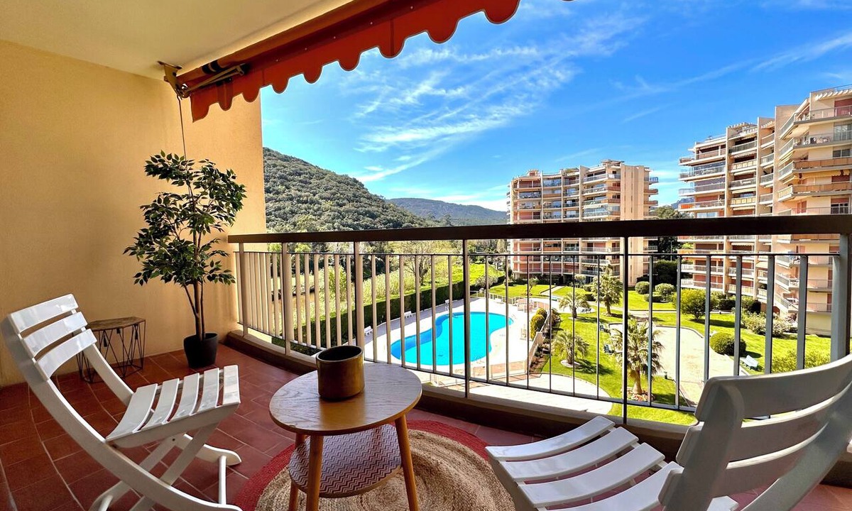 La Napoule Apartment | Apartment with Terrace & Pool, Mandelieu