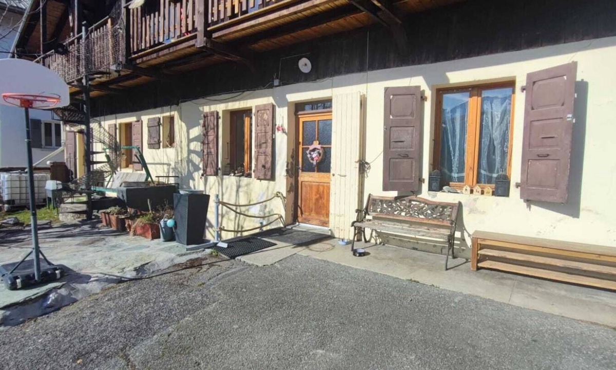 Plateau-d'Assy Apartment | Apartment in a mountain chalet with Mont Blanc view