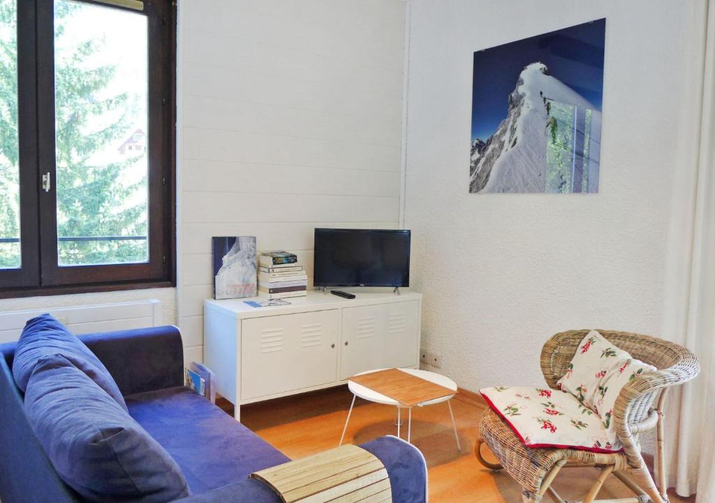 Chamonix-Mont-Blanc Apartment | Apartment Le Cristal des Glaces by Interhome