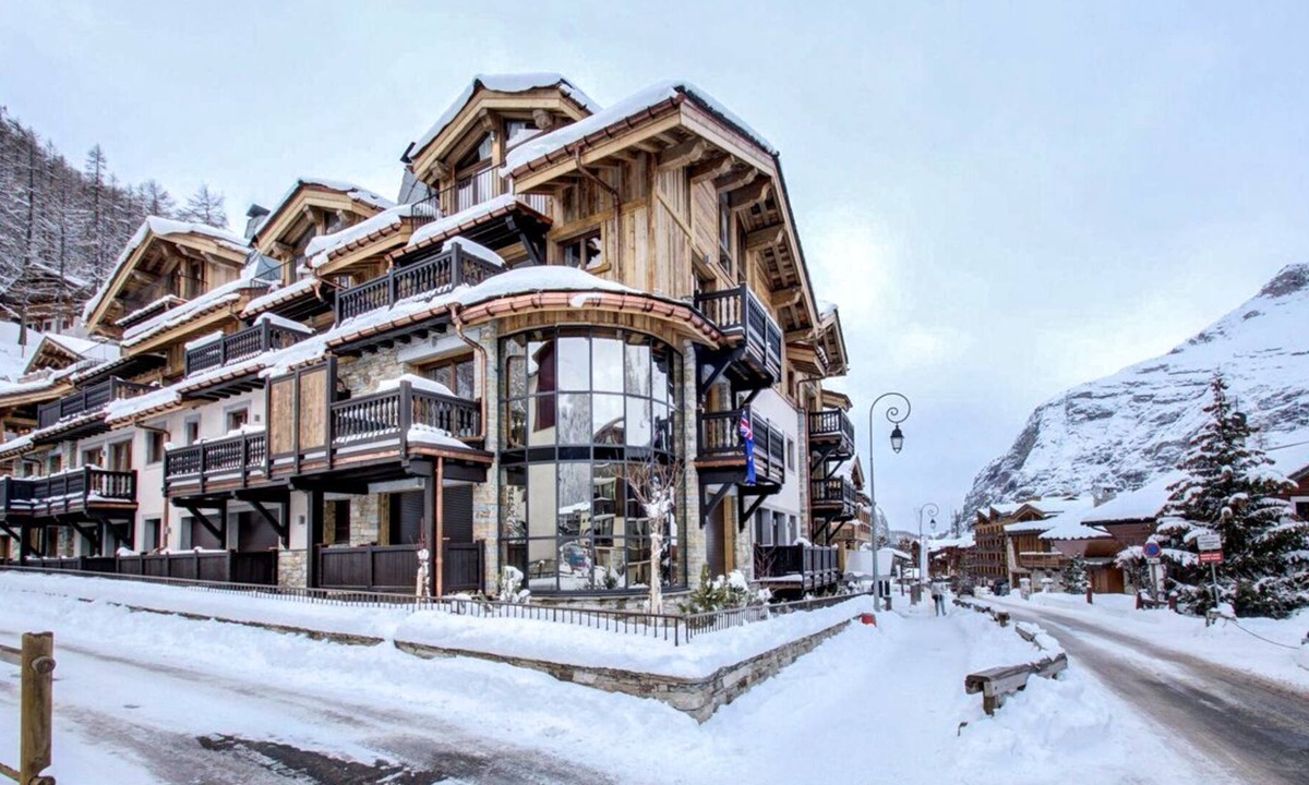 Val-d'Isere Villa | Apartment Lucienne - Four Bedroom Villa, Sleeps 8