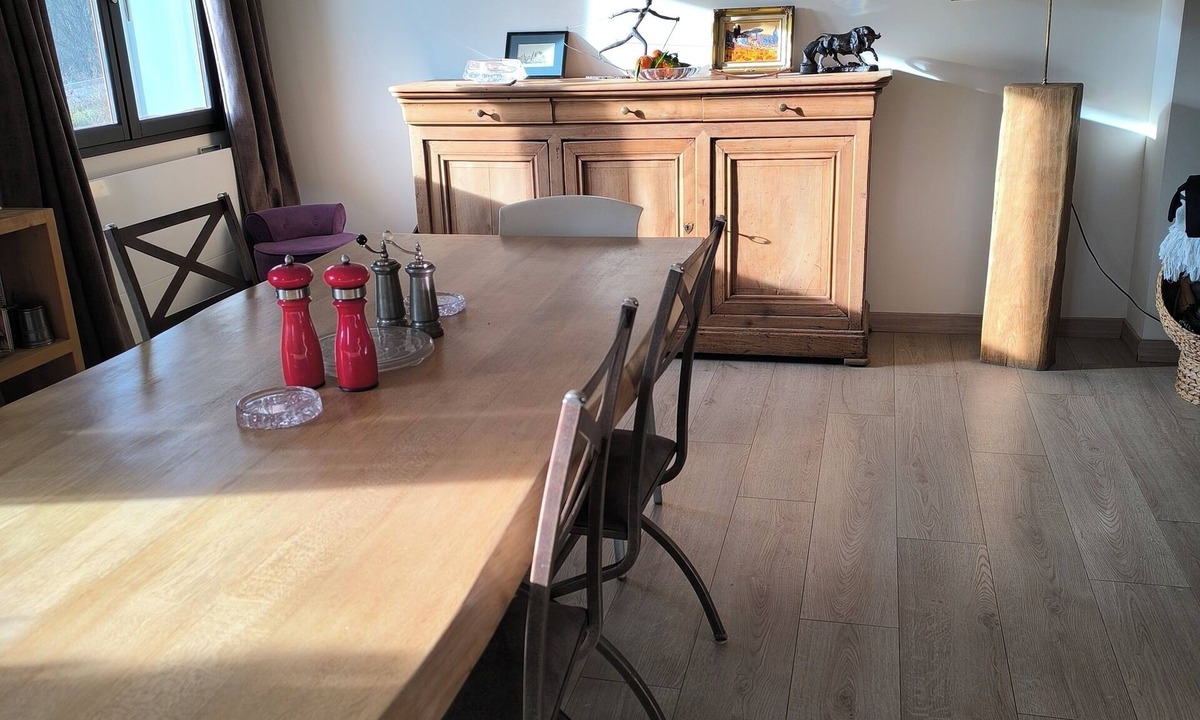 Sallanches Apartment | Apartment RDJ 120m2, garden, swimming pool 3X6, terrace dining area. Parking