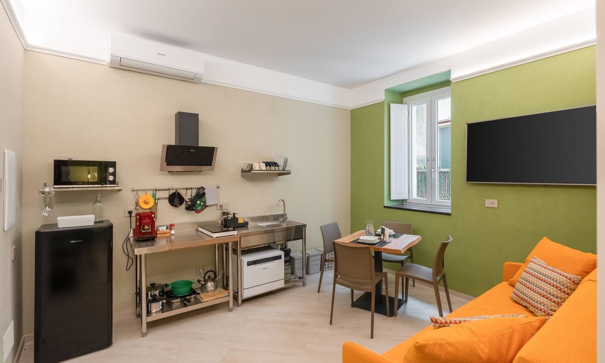 Ascea Apartment | Apartment 'Standard Velia' with Wi-Fi and Air Conditioning