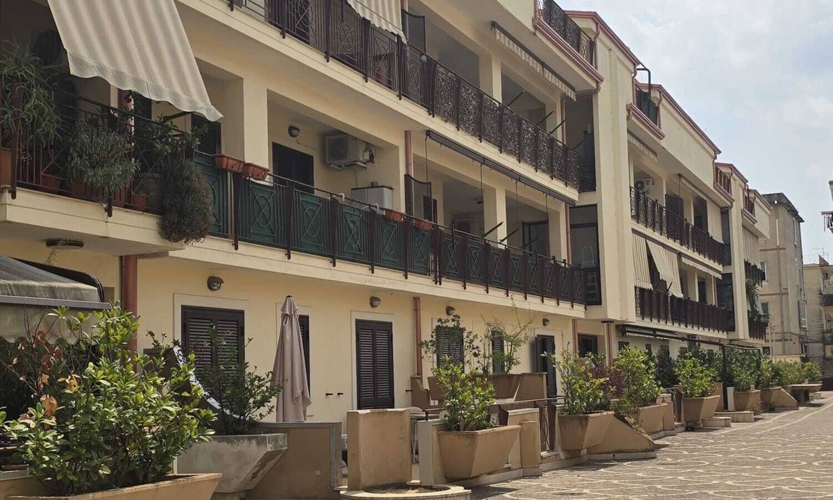 Casagiove Apartment | Apartment within walking distance of the Royal Palace of Caserta
