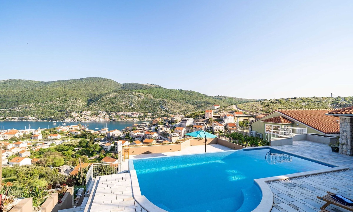 Mokosica Apartment | Apartments Villa Arcadia- Two bedroom apartment with Terrace and Sea View