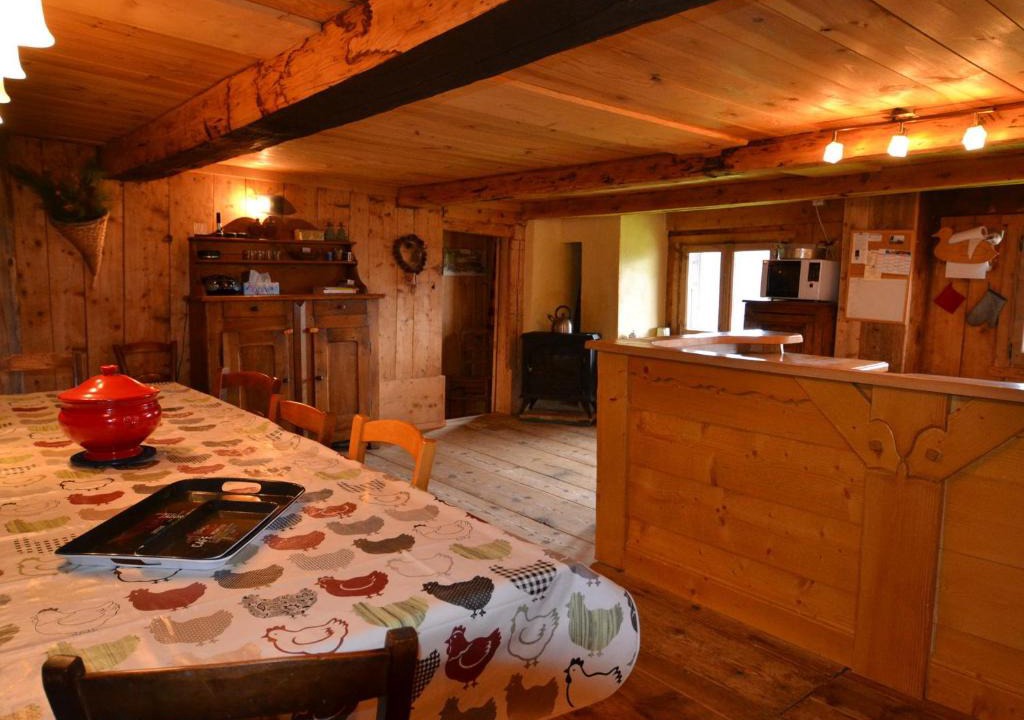 Notre-Dame-de-Bellecombe Apartment | Appartement 145m², 8 pers, terrasse, animaux admis - FR-1-505-46