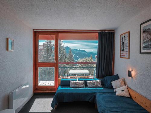 Arc-1800 Apartment | Appartement 2 pièces 6 personnes proche des pistes, des commerces, de la garderie et de l'ESF au centre de la station dArc 1800 dans le village des Villards - FR-1-411-635
