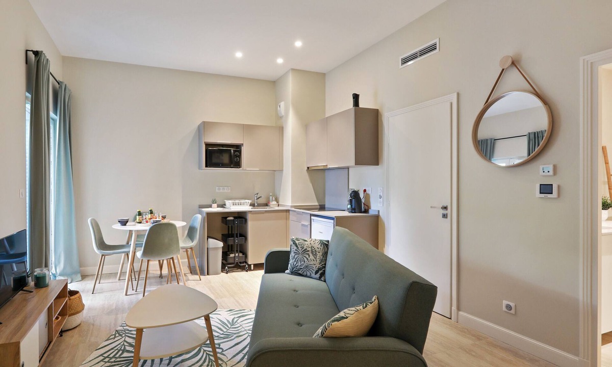 California - Pezou Apartment | Appartement des Anges - Welkeys