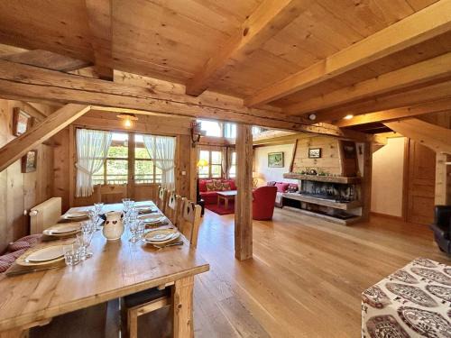 Demi-Quartier Apartment | Appartement familial rénové, 100m des pistes, 6 couchages, Megève - FR-1-597-11