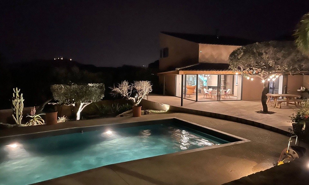 Le Brusc House | Architect's house in Brusc 800 meters from the sea