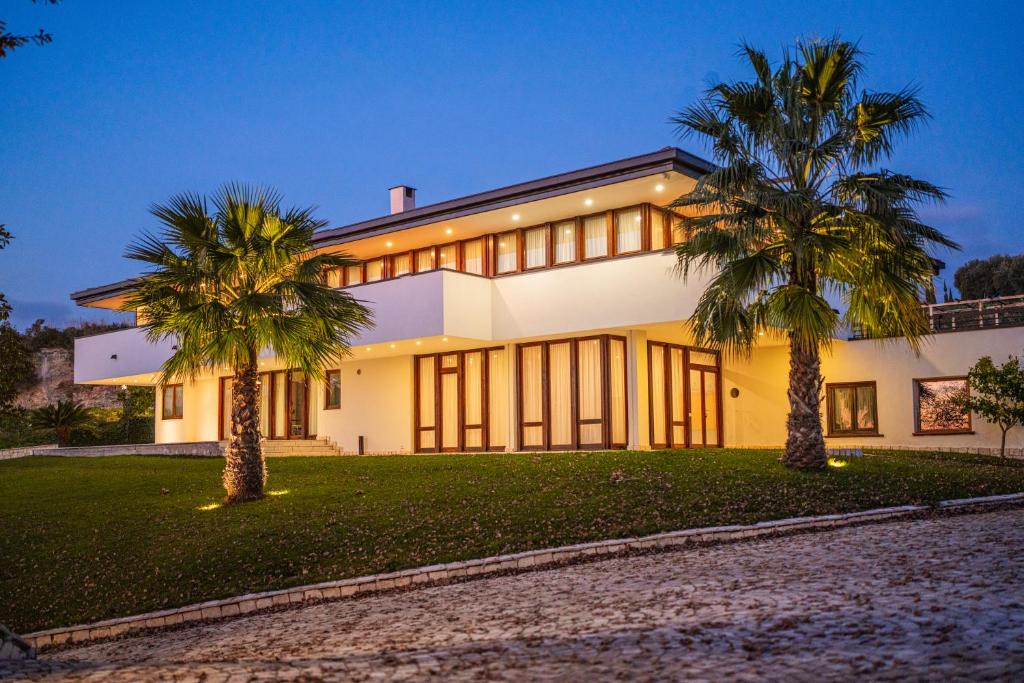 Montecorvino Rovella Bed & Breakfast | ARIA - Villa di Campagna