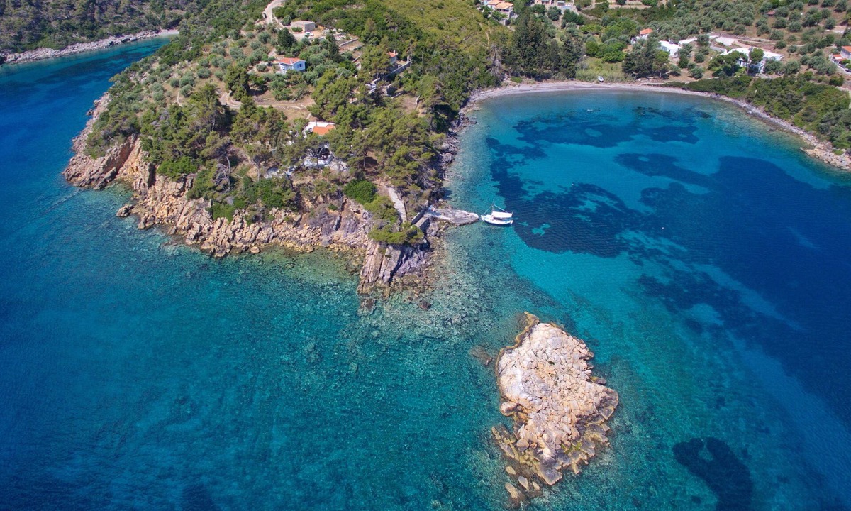 Isomata Villa | Art Villa next to the sea, 3 min from Agios Petros beach,3 bedrooms,3 bathrooms